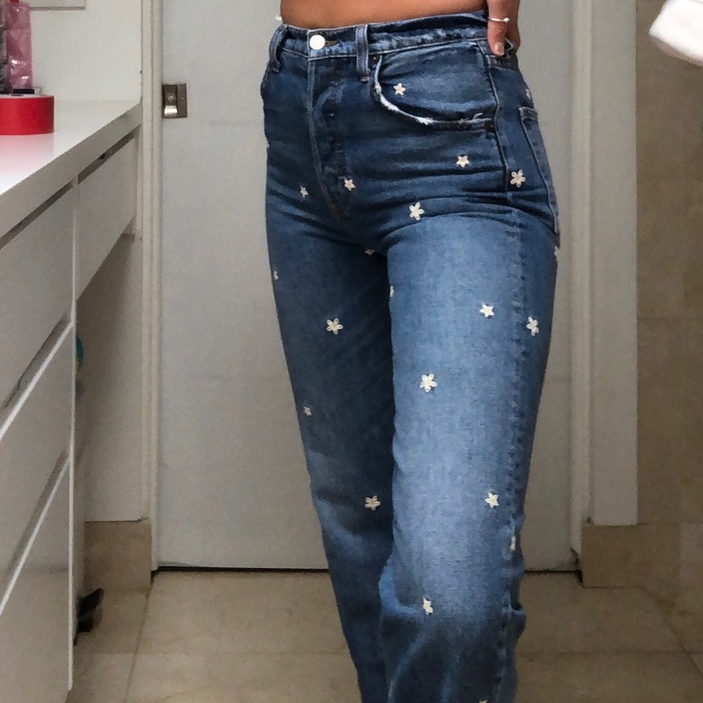 Reformation daisy jeans🌼🌼